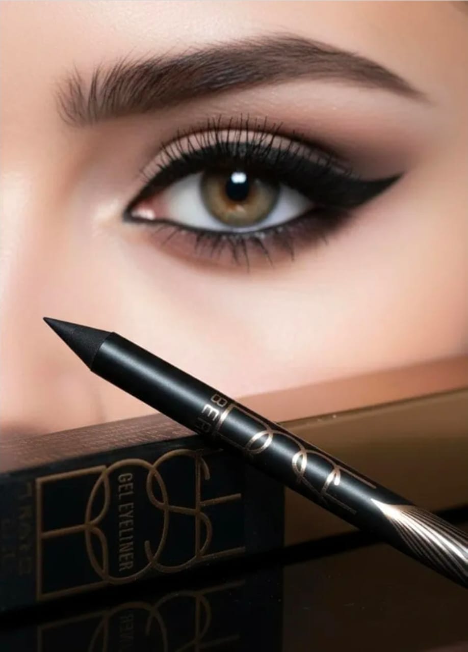 RoseBerry Gel Eyeliner Pencil - Jet Black – product image 3 | صورة المنتج 3