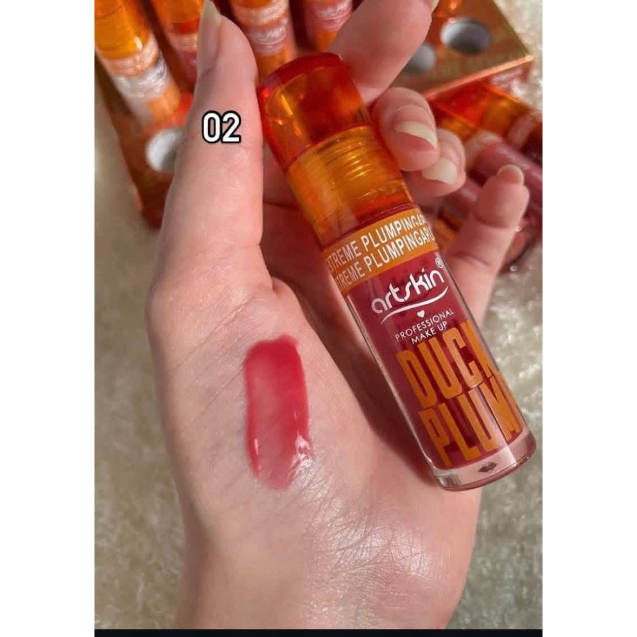 Artskin Duck Plump Lip Gloss shade detail