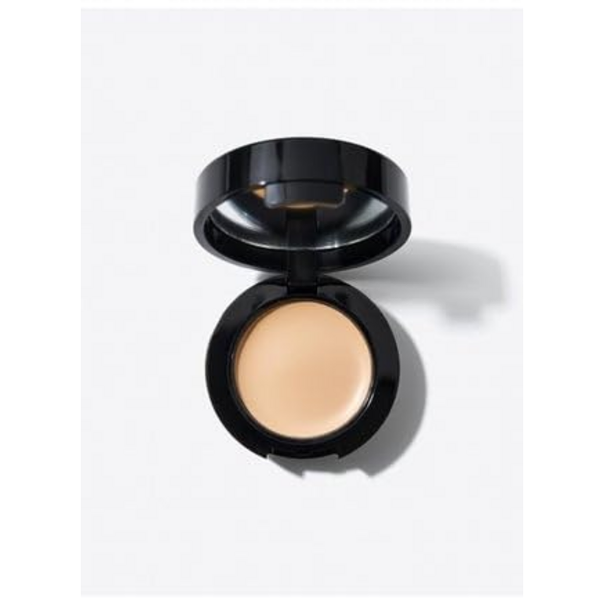 Might Cinema eyebrow styling kit shade 101 concealer