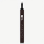 Rose Berry Brown Eyeliner application